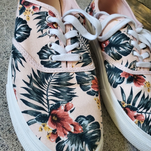 H&M Palm Leaf Shoes size 9.5 - Picture 11 of 13